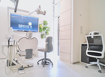 先進設備を備えた診療室